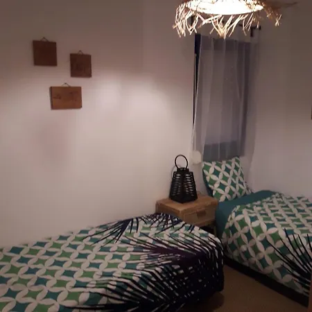 : Cosy 9 Min From The Appartement *
